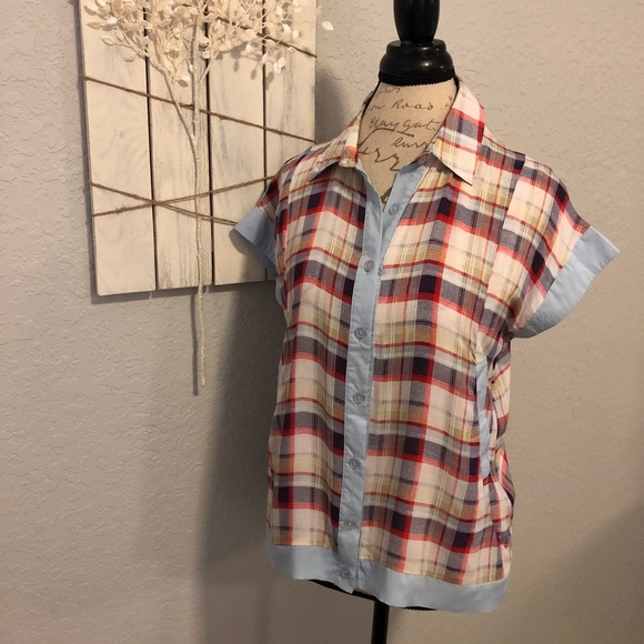 1[Uno Core] Short sleeved plaid blouse w pockets - Picture 1 of 7